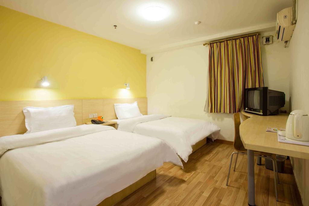 7Days Inn Yueyang East Maoling Pedestrain Street 객실 사진